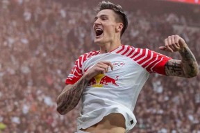 莱比锡红牛主场大比分取胜，继续领跑积分榜()