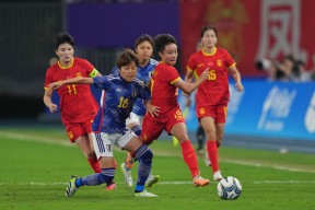 开云体育sports-中国女足受挫不已，队员面临压力，困难重重()