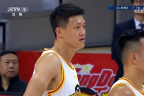 kysports-上海男篮较量北京首钢，遭遇失利()