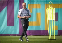 开云体育app-丹麦球员埃里克森比赛中突然倒地 第1张 开云体育app-丹麦球员埃里克森比赛中突然倒地 第1张