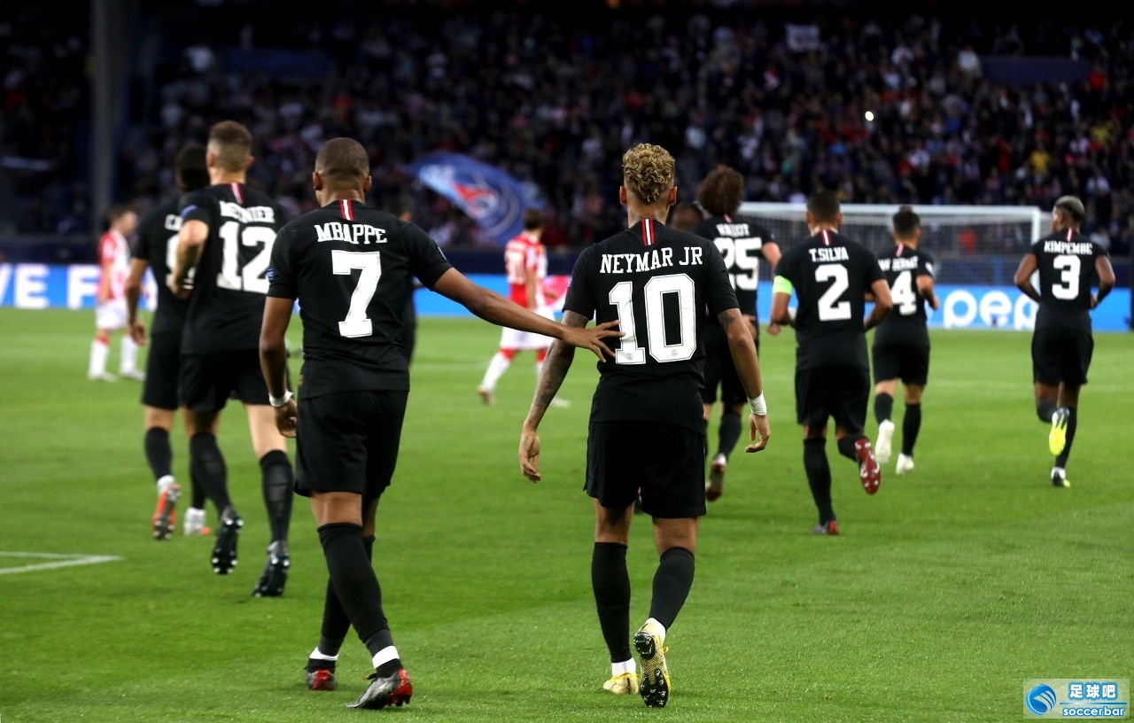 开云体育app-德国传奇中场弄伤离场，球队战力受限()  第2张