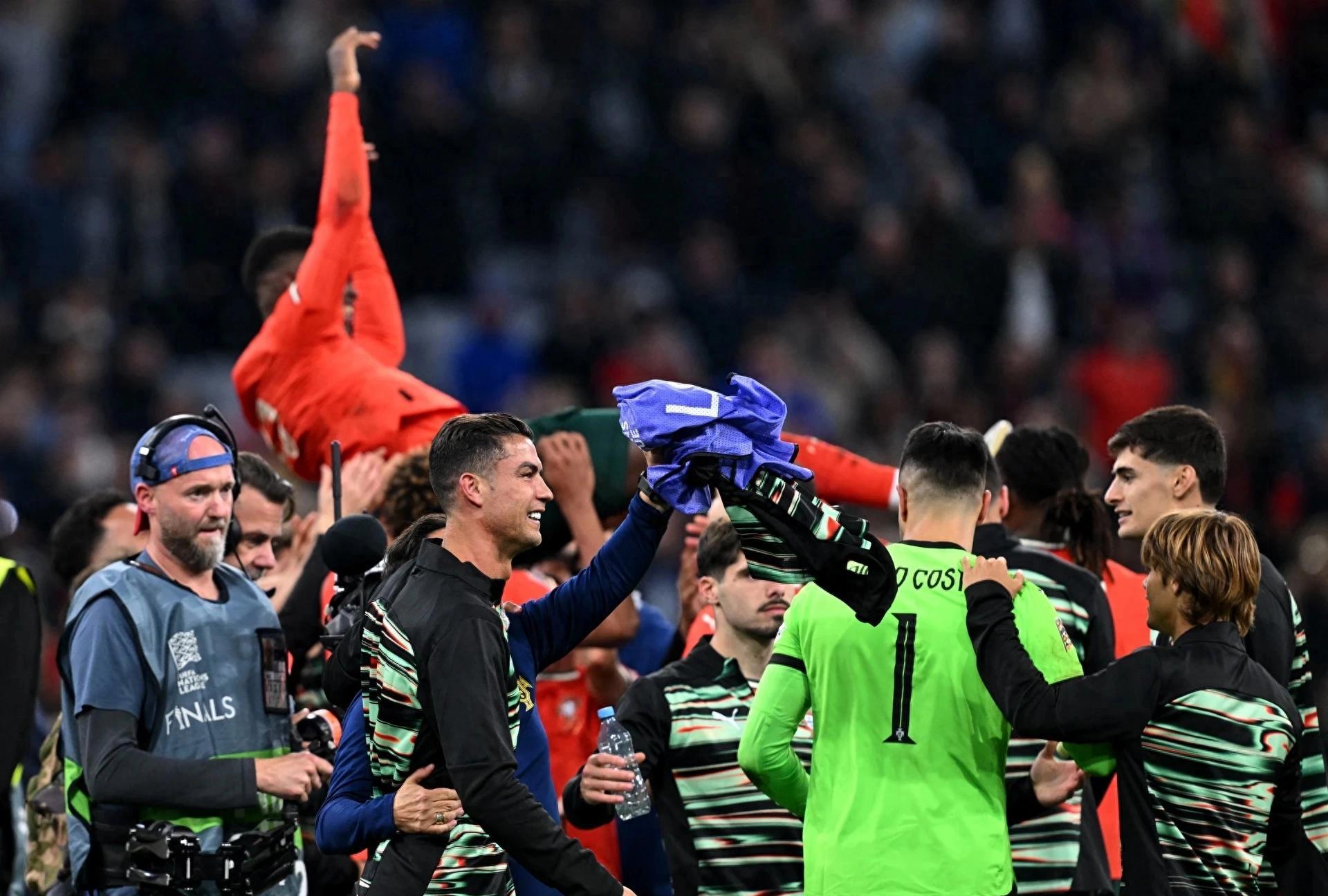 开云sports-苏超刷新中国业余足球赛事上座纪录  第1张