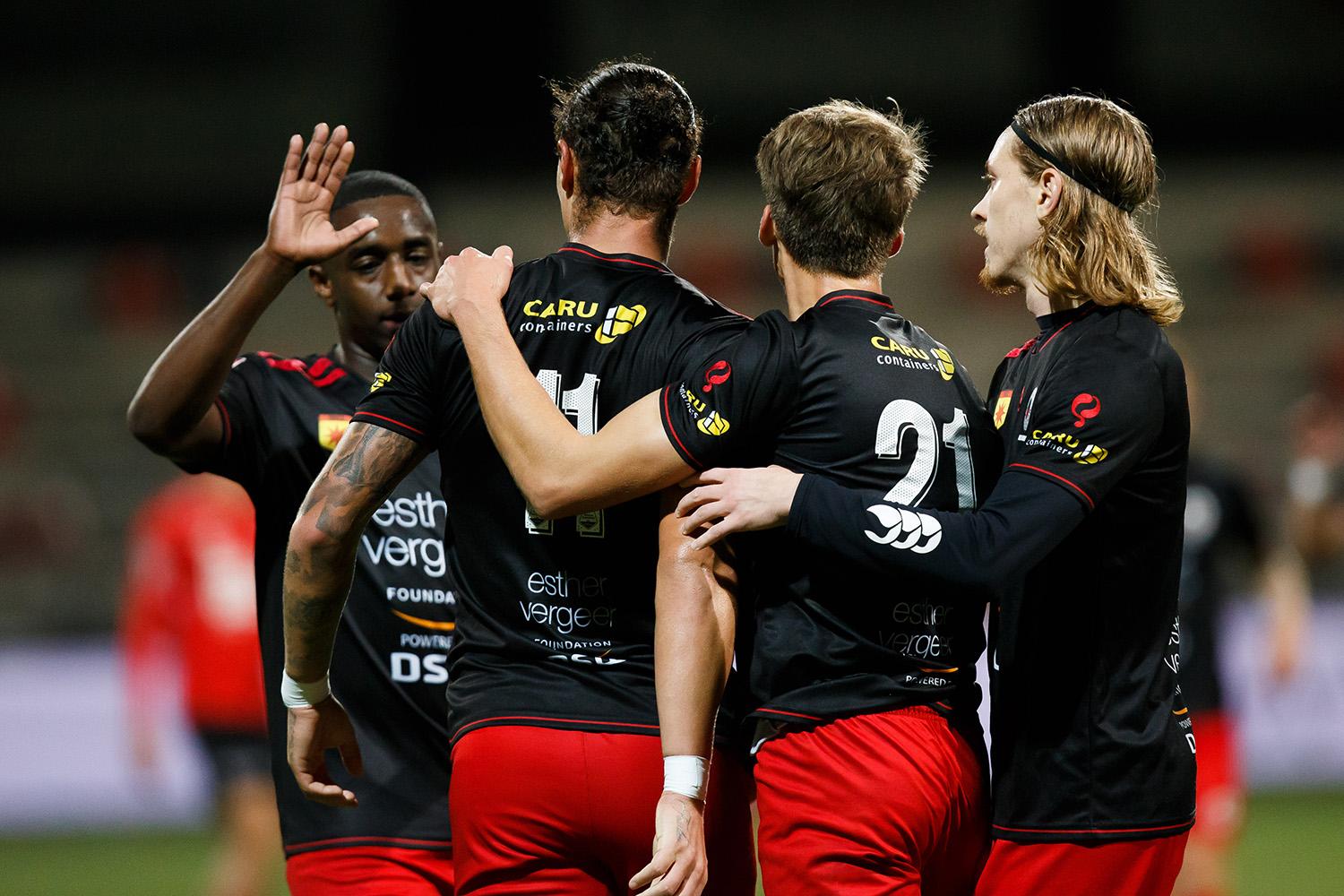 开云体育最新网址-勒沃库森德甲夺冠  第2张