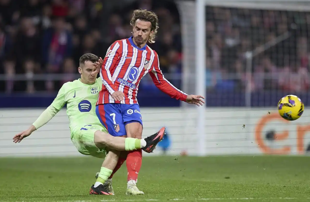 佛罗伦萨惊险逆转帕尔马，主场保持不败神奇延续()  第1张