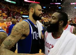 kaiyun-明斯特球员坚守阵地，最终取得宝贵的三分()  第2张