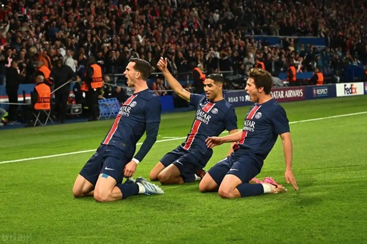 开云体育app-欧联杯巅峰对决即将上演争夺资格无不拼尽全力()  第2张